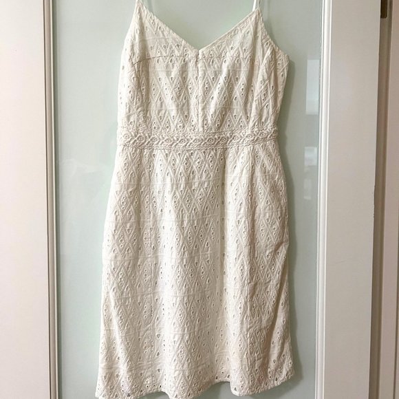 PERFECT SUMMER DRESS! Sexy white eyelet LUCKY Brand Dress.  Size Small. New. - Picture 1 of 4
